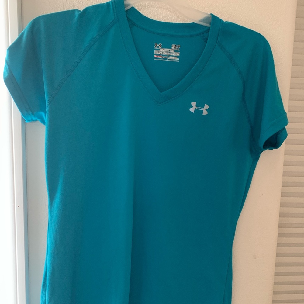Pretty blue under armour small T-shirt